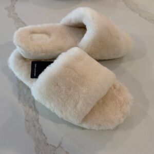 EMU Australia Shearling Slippers NWT